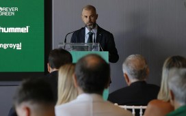 Una venta, el pivote y el nueve, los pasos principales en el mercado del Betis Una venta, el pivote y el nueve, los pasos principales en el mercado del Betis