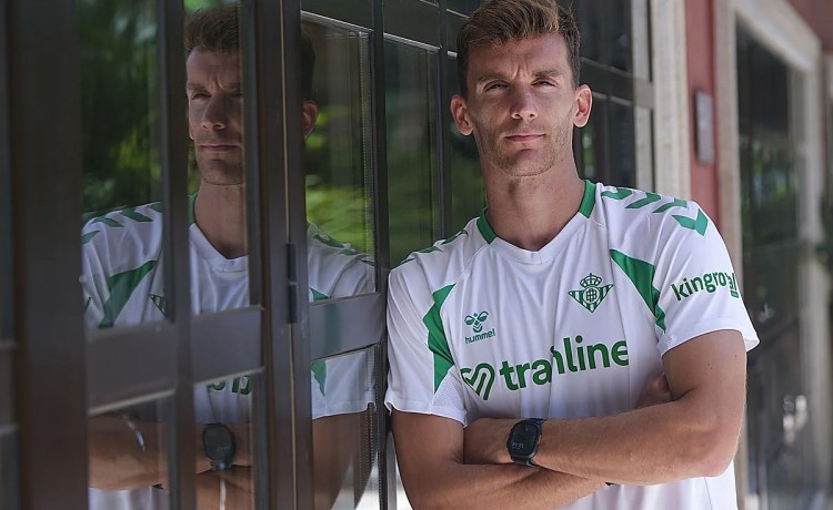 Diego Llorente: «El Betis es responsable y no debe perjudicar ni hipotecar la viabilidad económica» Diego Llorente: «El Betis es responsable y no debe perjudicar ni hipotecar la viabilidad económica»