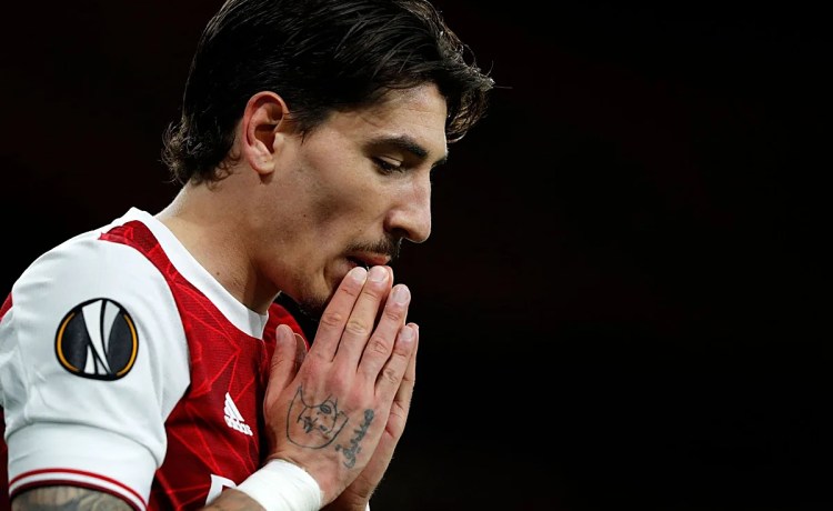 Bellerín se rinde a Arteta: «Me ha dado años extra de carrera» Bellerín se rinde a Arteta: «Me ha dado años extra de carrera»