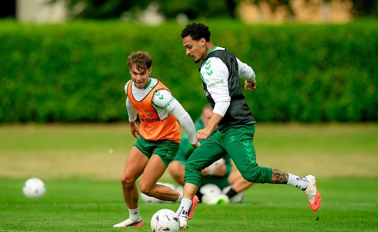 Antony apura su preparación para volver a los terrenos de juego esta semana Antony apura su preparación para volver a los terrenos de juego esta semana