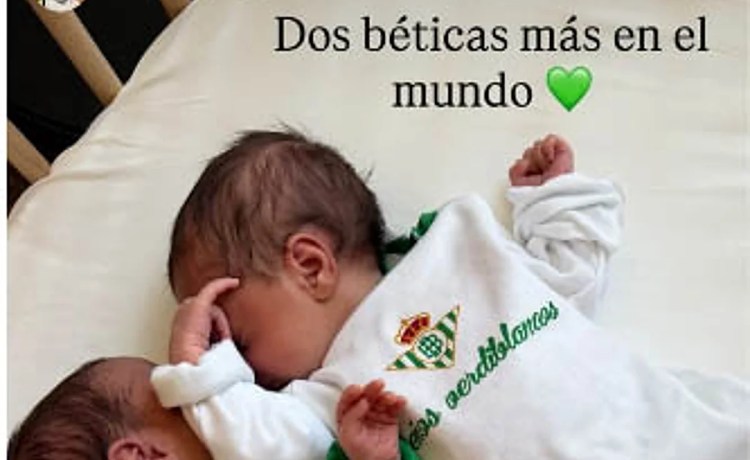 Ceballos presume de hijas: «Dos béticas más en el mundo» Ceballos presume de hijas: «Dos béticas más en el mundo»