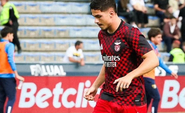 Lazio y Lens pujan por Ivanovic, un delantero en la agenda del Betis Lazio y Lens pujan por Ivanovic, un delantero en la agenda del Betis