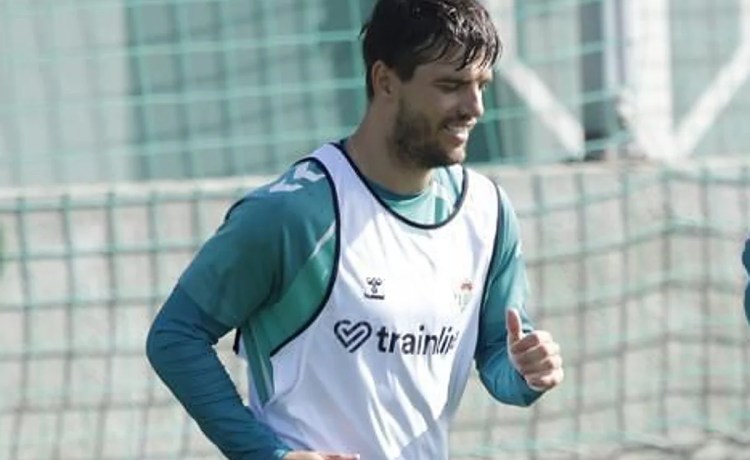 Lo Celso está de vuelta y se entrena en la ciudad deportiva Luis del Sol Lo Celso está de vuelta y se entrena en la ciudad deportiva Luis del Sol