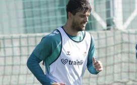 Lo Celso está de vuelta y se entrena en la ciudad deportiva Luis del Sol Lo Celso está de vuelta y se entrena en la ciudad deportiva Luis del Sol