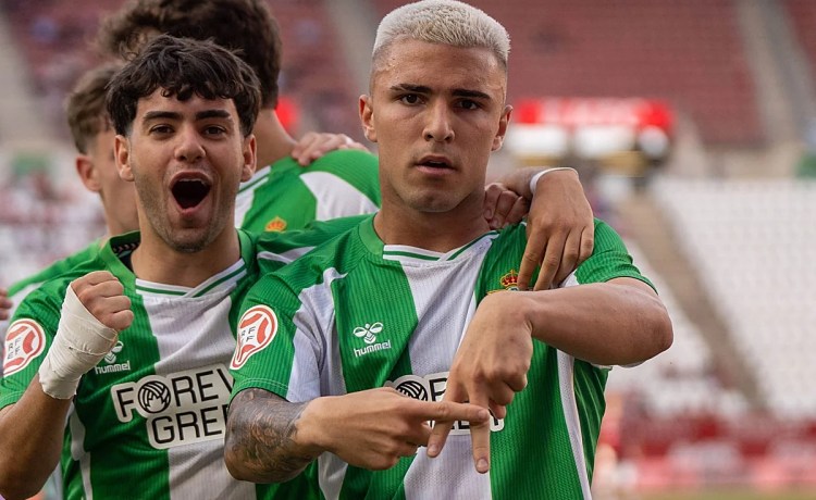 El Betis enfría el traspaso de Pablo García al Hull City El Betis enfría el traspaso de Pablo García al Hull City