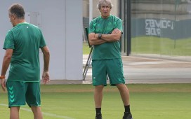 Pellegrini marca la prioridad en lo que queda de mercado: «Tras Parrott, un centrocampista defensivo» Pellegrini marca la prioridad en lo que queda de mercado: «Tras Parrott, un centrocampista defensivo»