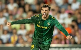 Parrott debuta con el Betis con una ocasión errada y participando en el gol Parrott debuta con el Betis con una ocasión errada y participando en el gol