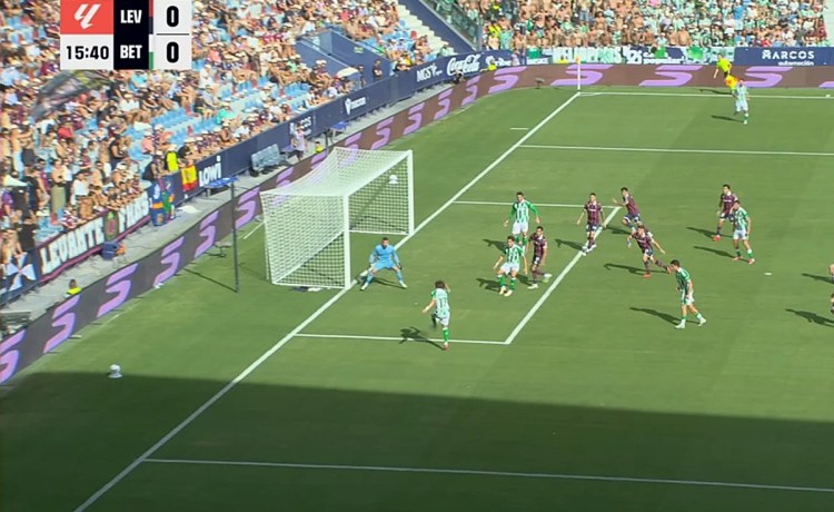 El gol anulado a Parrott por fuera de juego en el Levante – Betis El gol anulado a Parrott por fuera de juego en el Levante – Betis