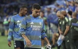 El Betis dialoga con Ceballos y acelera las salidas de Pablo García, Petit y Losada El Betis dialoga con Ceballos y acelera las salidas de Pablo García, Petit y Losada