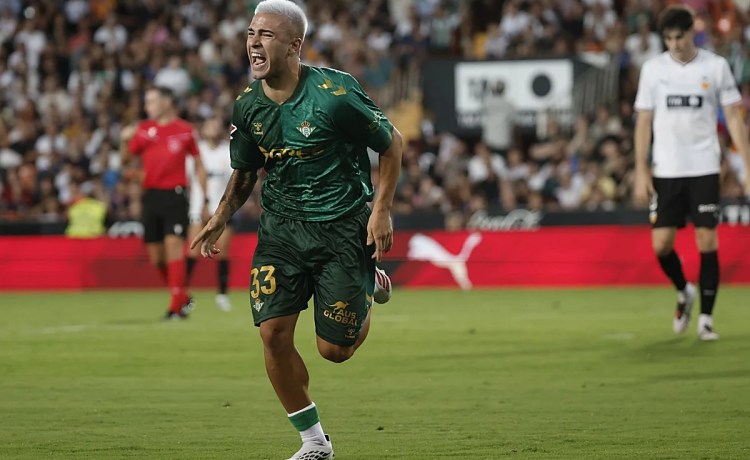 El Racing aparece como opción de última hora para Pablo García y ultima el acuerdo de traspaso con el Betis El Racing aparece como opción de última hora para Pablo García y ultima el acuerdo de traspaso con el Betis