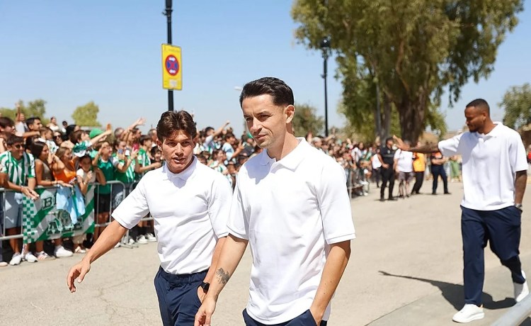 El Betis ofrece la cesión de Fidalgo y Pablo García a varios equipos de Primera El Betis ofrece la cesión de Fidalgo y Pablo García a varios equipos de Primera