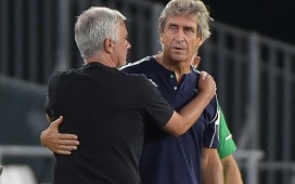 Mourinho pide perdón a Pellegrini: «He tenido palabras muy estúpidas hacia él» Mourinho pide perdón a Pellegrini: «He tenido palabras muy estúpidas hacia él»