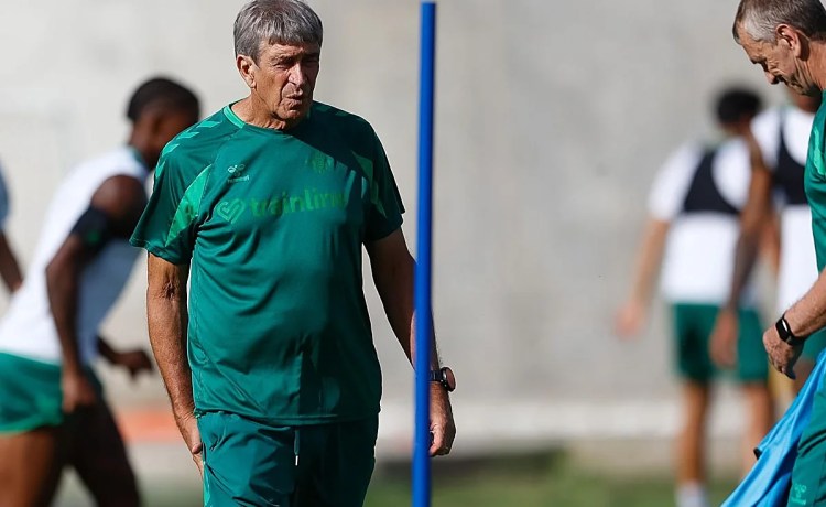 Pellegrini carga contra la dirección deportiva: «Si digo que falta un jugador y el jugador no está…» Pellegrini carga contra la dirección deportiva: «Si digo que falta un jugador y el jugador no está…»