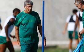Pellegrini carga contra la dirección deportiva: «Si digo que falta un jugador y el jugador no está…» Pellegrini carga contra la dirección deportiva: «Si digo que falta un jugador y el jugador no está…»
