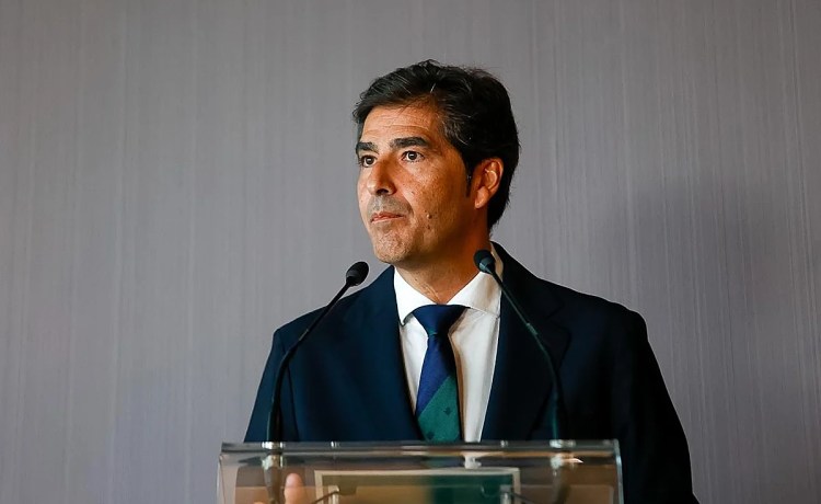 Haro marca nuevos plazos para la obra en el Benito Villamarín Haro marca nuevos plazos para la obra en el Benito Villamarín