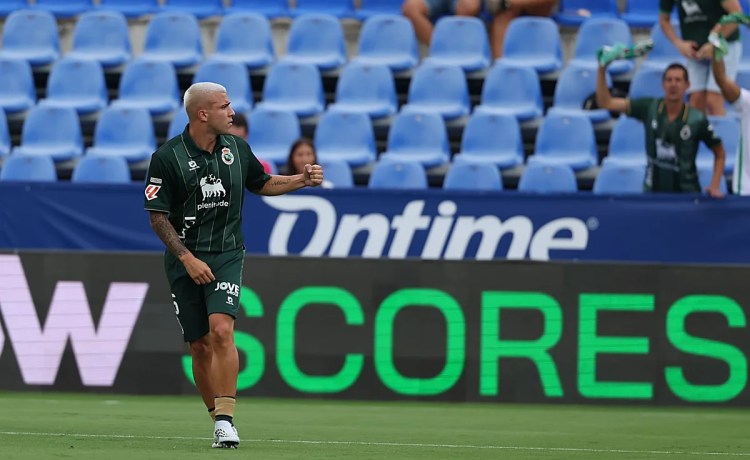 Titularidad y gol de Pablo García en su debut con el Racing Titularidad y gol de Pablo García en su debut con el Racing