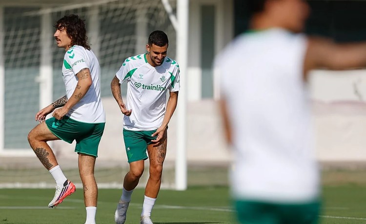 Abde, Lo Celso y Ceballos se entrenan con normalidad y apuntan a entrar en la lista del Betis ante el Lille Abde, Lo Celso y Ceballos se entrenan con normalidad y apuntan a entrar en la lista del Betis ante el Lille