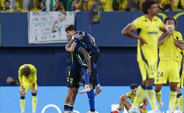 Con la victoria en Villarreal, el Betis iguala su mejor arranque en Primera Con la victoria en Villarreal, el Betis iguala su mejor arranque en Primera