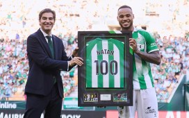 Natan bate el récord de Alfonso: 743 días en ser centenario con el Betis Natan bate el récord de Alfonso: 743 días en ser centenario con el Betis