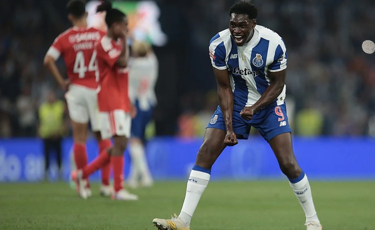 Samu Aghehowa vuelve a jugar con el Oporto, próximo rival del Betis en la Champions League, 223 días después Samu Aghehowa vuelve a jugar con el Oporto, próximo rival del Betis en la Champions League, 223 días después
