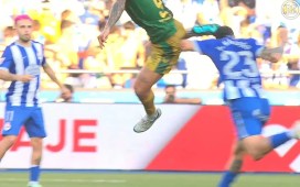 El audio del VAR de la jugada entre Cucho y Ximo Navarro: «Para mí toca el balón y ese jugador meta la cabeza ahí» El audio del VAR de la jugada entre Cucho y Ximo Navarro: «Para mí toca el balón y ese jugador meta la cabeza ahí»