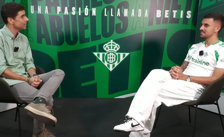 Ceballos: «No vengo de figura ni de estrella, vengo a ponerme el mono de trabajo» Ceballos: «No vengo de figura ni de estrella, vengo a ponerme el mono de trabajo»