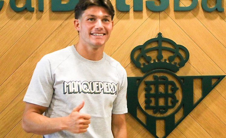 De la Fuente convoca para España al jugador del Betis Fran García De la Fuente convoca para España al jugador del Betis Fran García