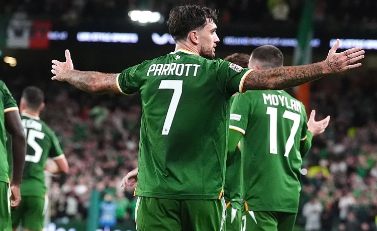 El seleccionador de Irlanda alucina con Parrott: «Nunca había visto a mi equipo marcar un gol así» El seleccionador de Irlanda alucina con Parrott: «Nunca había visto a mi equipo marcar un gol así»
