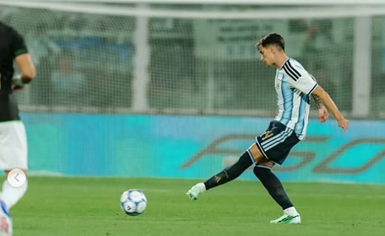 La emoción de Valentín Gómez tras su debut con Argentina: «Un día que voy a llevar siempre conmigo» La emoción de Valentín Gómez tras su debut con Argentina: «Un día que voy a llevar siempre conmigo»