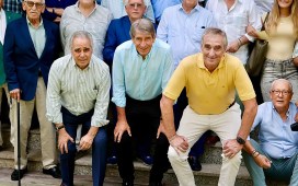 Cousillas, en el homenaje de los béticos veteranos: «Yo llegué aquí como un profesional y el día que me vaya me iré como un bético más» Cousillas, en el homenaje de los béticos veteranos: «Yo llegué aquí como un profesional y el día que me vaya me iré como un bético más»