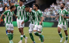 Nueve partidos en 28 días, el primer examen para la profundidad de la plantilla del Betis Nueve partidos en 28 días, el primer examen para la profundidad de la plantilla del Betis