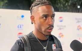 Junior: «Sentí un pequeño estiramiento más fuerte de la cuenta y hay que esperar a las pruebas; el Betis ya me llamo» Junior: «Sentí un pequeño estiramiento más fuerte de la cuenta y hay que esperar a las pruebas; el Betis ya me llamo»