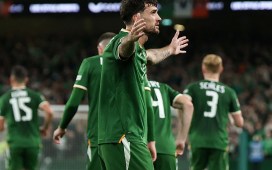Moyes desoyó los consejos para fichar a Parrott y el Betis lo disfruta: «Ahora es un jugador mucho más completo» Moyes desoyó los consejos para fichar a Parrott y el Betis lo disfruta: «Ahora es un jugador mucho más completo»