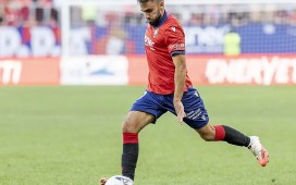 Romain del Castillo, cuarta baja en el Osasuna para su visita al Betis Romain del Castillo, cuarta baja en el Osasuna para su visita al Betis