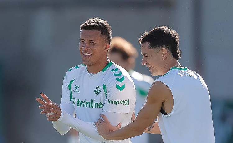 Fidalgo, Valentín y Lo Celso vuelven con el grupo del Betis Fidalgo, Valentín y Lo Celso vuelven con el grupo del Betis