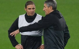 Setién y el perdón de Joaquín por sus retrasos: «Es un ejemplo más de un chaval que quiere estar y ayudar al club al que ama» Setién y el perdón de Joaquín por sus retrasos: «Es un ejemplo más de un chaval que quiere estar y ayudar al club al que ama»