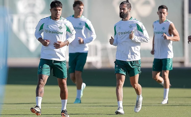 Alineaciones oficiales del Betis – Osasuna de LaLiga EA Sports 2026-2027: Riquelme entra por Antony en el once de Pellegrini Alineaciones oficiales del Betis – Osasuna de LaLiga EA Sports 2026-2027: Riquelme entra por Antony en el once de Pellegrini