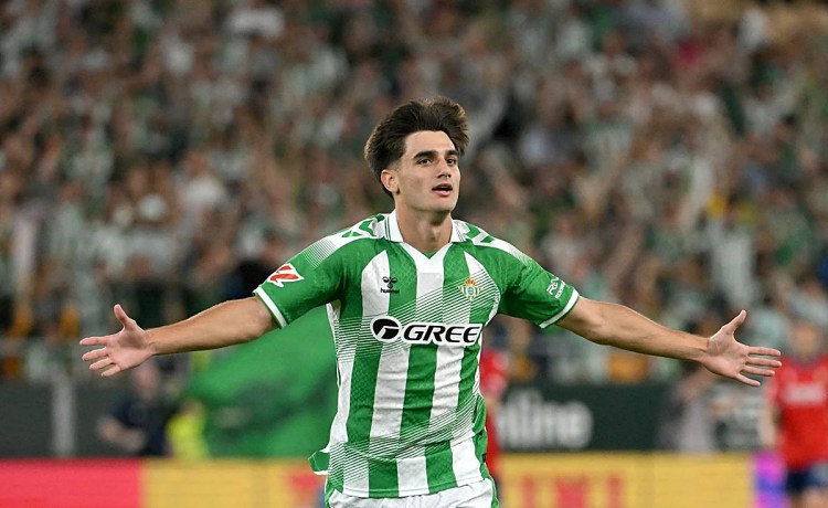 Morante debuta en LaLiga con el Betis y se estrena como goleador del primer equipo tras cuatro minutos sobre el campo Morante debuta en LaLiga con el Betis y se estrena como goleador del primer equipo tras cuatro minutos sobre el campo