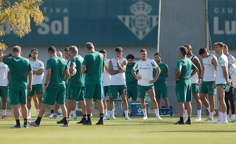 Alineaciones oficiales del Betis – Barcelona de LaLiga EA Sports 2026-2027: onces y banquillo de suplentes Alineaciones oficiales del Betis – Barcelona de LaLiga EA Sports 2026-2027: onces y banquillo de suplentes