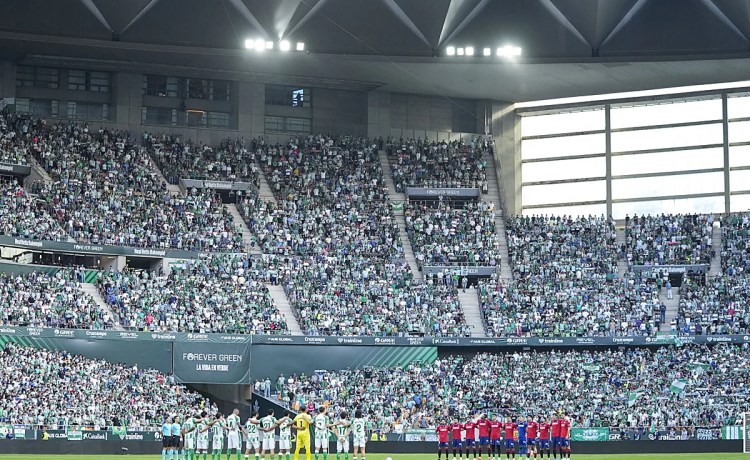 La propuesta de Carlos Herrera para que el Betis tenga un «equipazo»: «Yo compraba la Cartuja y dejaba la obra del Villamarín» La propuesta de Carlos Herrera para que el Betis tenga un «equipazo»: «Yo compraba la Cartuja y dejaba la obra del Villamarín»