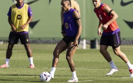 Raphinha y De Jong, novedades en la convocatoria del Barcelona para visitar al Betis Raphinha y De Jong, novedades en la convocatoria del Barcelona para visitar al Betis