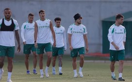 Cucho Hernández y Junior, únicas ausencias en la sesión de entrenamiento previa al partido ante el Feyenoord Cucho Hernández y Junior, únicas ausencias en la sesión de entrenamiento previa al partido ante el Feyenoord