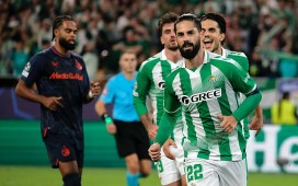 Isco: «Queda mucho todavía, pero la mentalidad del equipo es ganar cada partido» Isco: «Queda mucho todavía, pero la mentalidad del equipo es ganar cada partido»