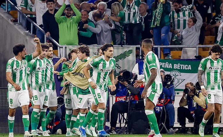 El Betis bate su récord de ingresos en Europa El Betis bate su récord de ingresos en Europa