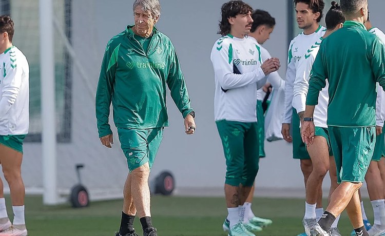 Pellegrini: «No hay un once titular, cuando salen exigen todos» Pellegrini: «No hay un once titular, cuando salen exigen todos»