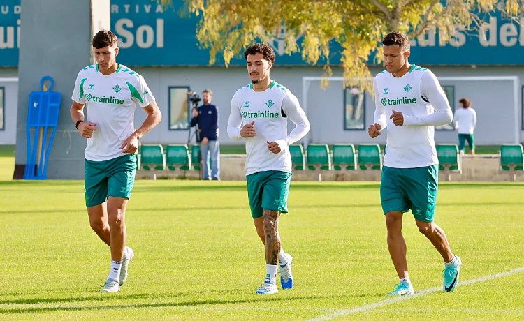 El Betis, pendiente de Antony para saber si estará ante el Málaga El Betis, pendiente de Antony para saber si estará ante el Málaga