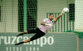 De la Fuente incluye a Álvaro Valles en la prelista de la selección española De la Fuente incluye a Álvaro Valles en la prelista de la selección española
