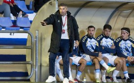 Funes, entrenador del Málaga, revela que trabajan una jugada ensayada que recibe el nombre de Isco: «No estábamos pensando que nos enfrentaríamos a él» Funes, entrenador del Málaga, revela que trabajan una jugada ensayada que recibe el nombre de Isco: «No estábamos pensando que nos enfrentaríamos a él»