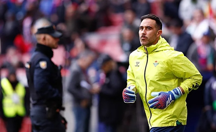 Bravo vuelve con la selección de Chile Bravo vuelve con la selección de Chile