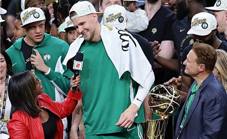 Porzingis, campeón de la NBA Porzingis, campeón de la NBA